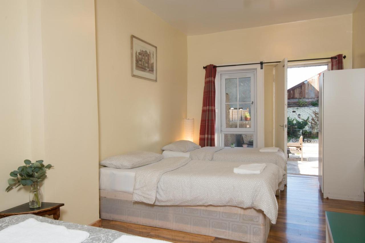 7 Bedroom Townhouse Edimburgo Esterno foto