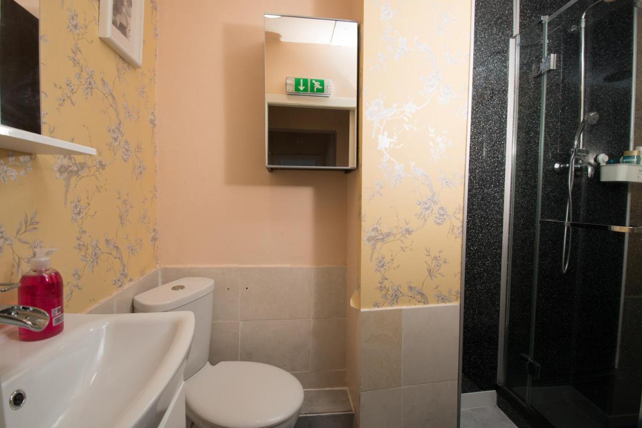 7 Bedroom Townhouse Edimburgo Esterno foto